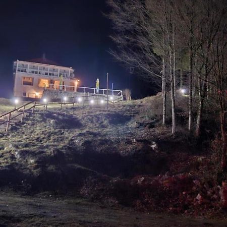 Cabana Cerbu Bozovici Exteriér fotografie