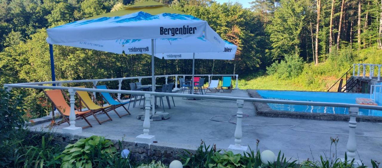 Cabana Cerbu Bozovici Exteriér fotografie