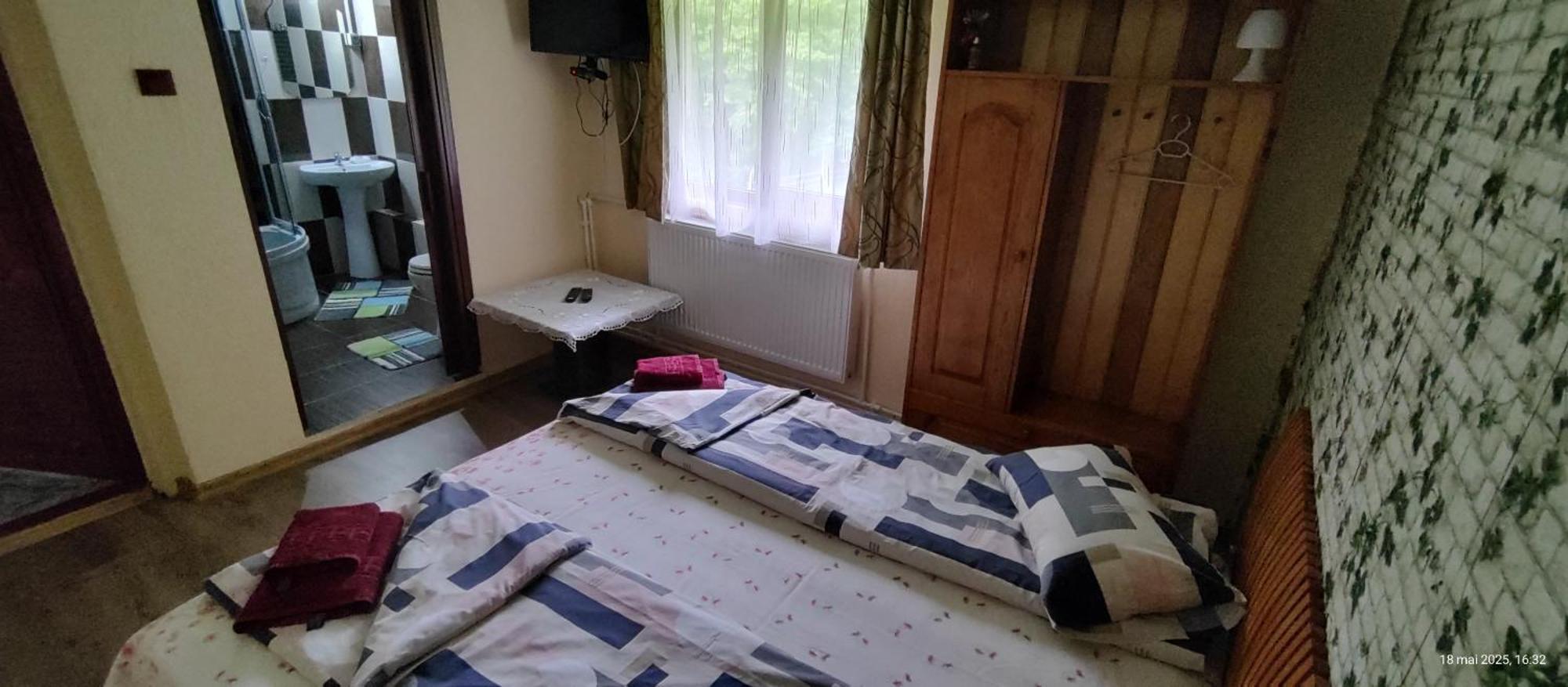 Cabana Cerbu Bozovici Exteriér fotografie