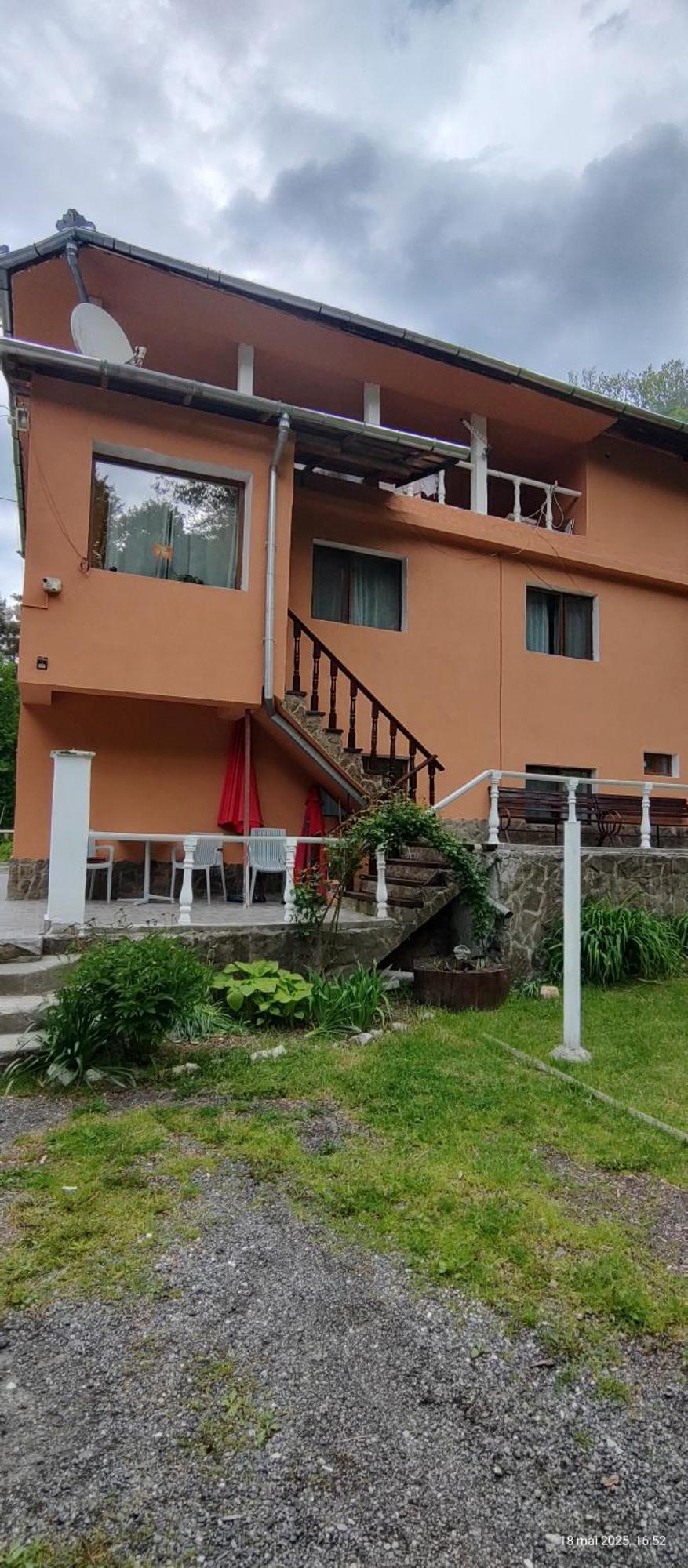 Cabana Cerbu Bozovici Exteriér fotografie